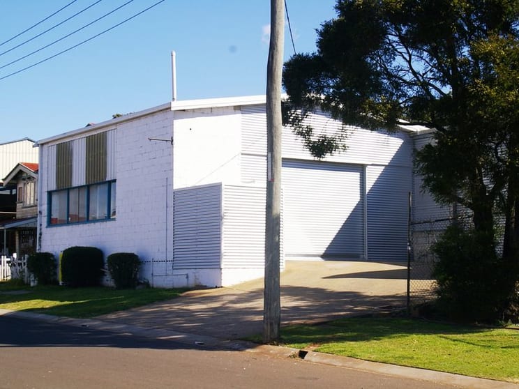 Click to view all images Shed 1/55 Bellevue Street Toowoomba City QLD 4350 - Image 1