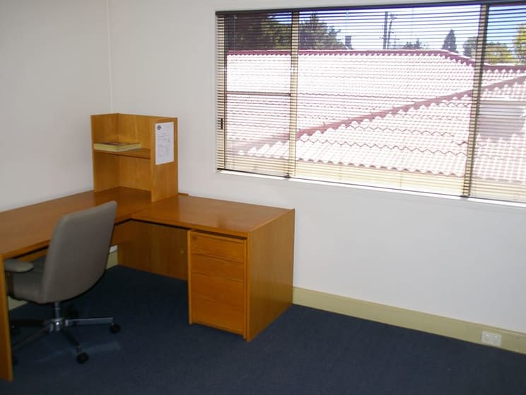 Click to view all images Office 4/136-140 Russell Street Toowoomba City QLD 4350 - Image 2