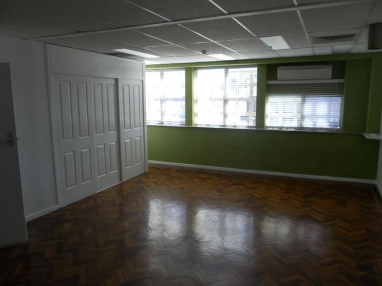 Click to view all images 1/158 Margaret Street Toowoomba City QLD 4350 - Image 1