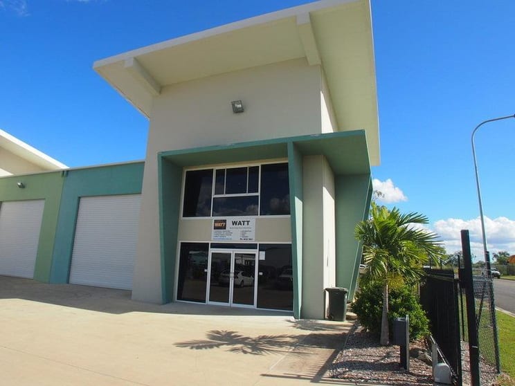 Click to view all images 11 Sturt Street Parkhurst QLD 4702 - Image 2