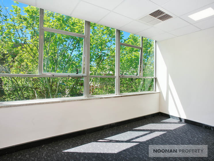 Click to view all images 229 Macquarie Street Sydney NSW 2000 - Image 1