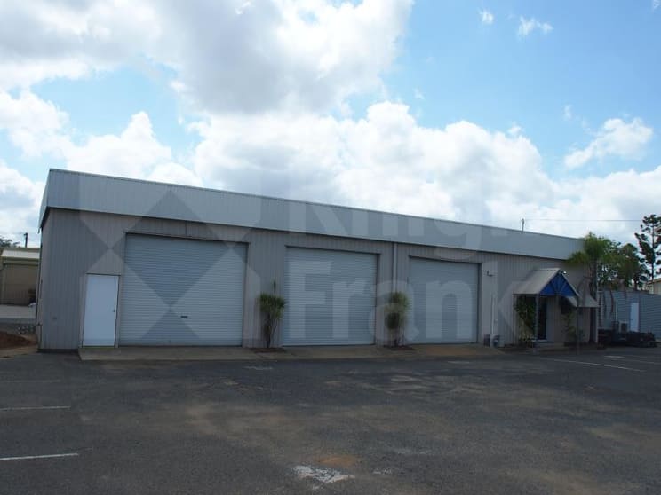Click to view all images 3/197 Kent Street Rockhampton City QLD 4700 - Image 2