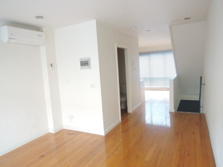 Click to view all images Unit 8, 83-87 Dover Street Richmond VIC 3121 - Image 3