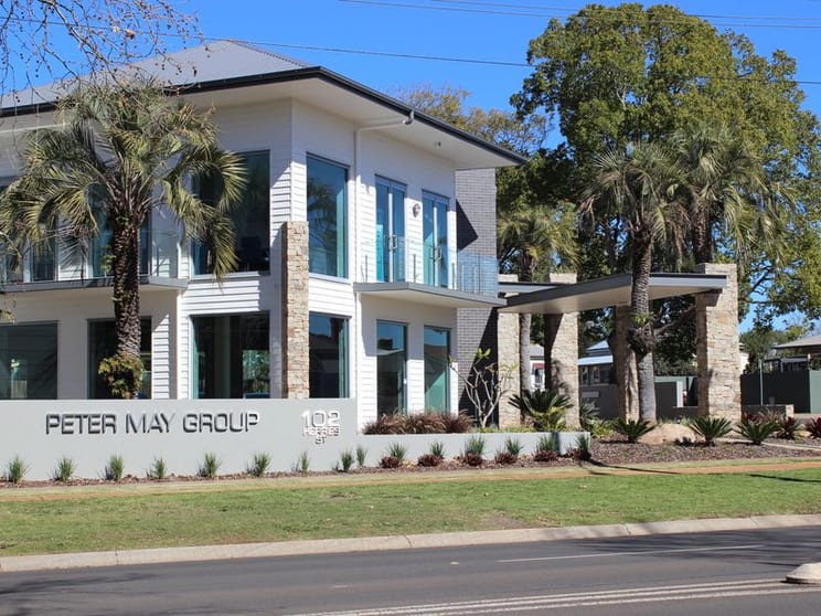 Click to view all images 102 Herries Street East Toowoomba QLD 4350 - Image 3