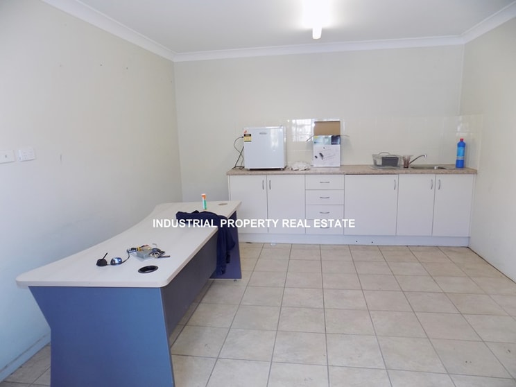 Click to view all images Mulgrave NSW 2756 - Image 3