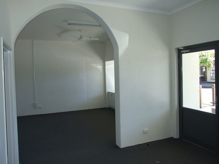 Click to view all images 110-112 Carp Street Bega NSW 2550 - Image 3