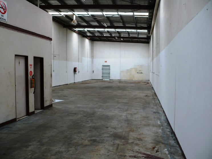 Click to view all images 44 Vernon Avenue Heidelberg West VIC 3081 - Image 2