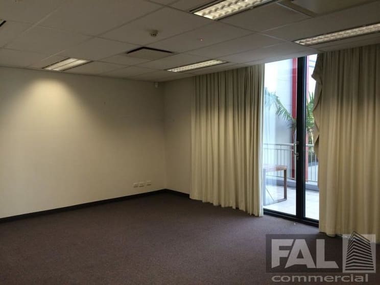 Click to view all images Toowong QLD 4066 - Image 2