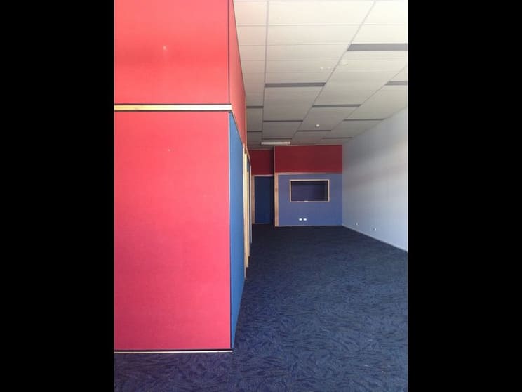 Click to view all images 160 Brisbane Street Booval QLD 4304 - Image 2