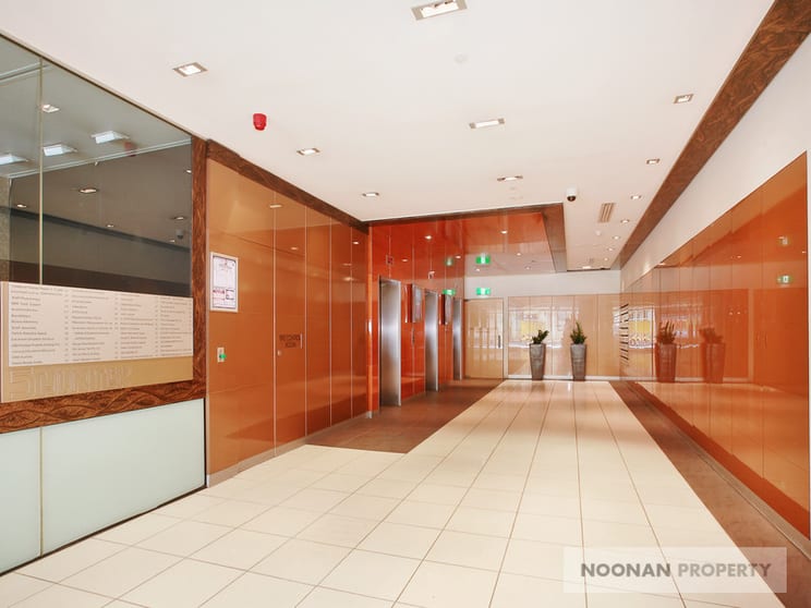 Click to view all images 5 Hunter Street Sydney NSW 2000 - Image 2
