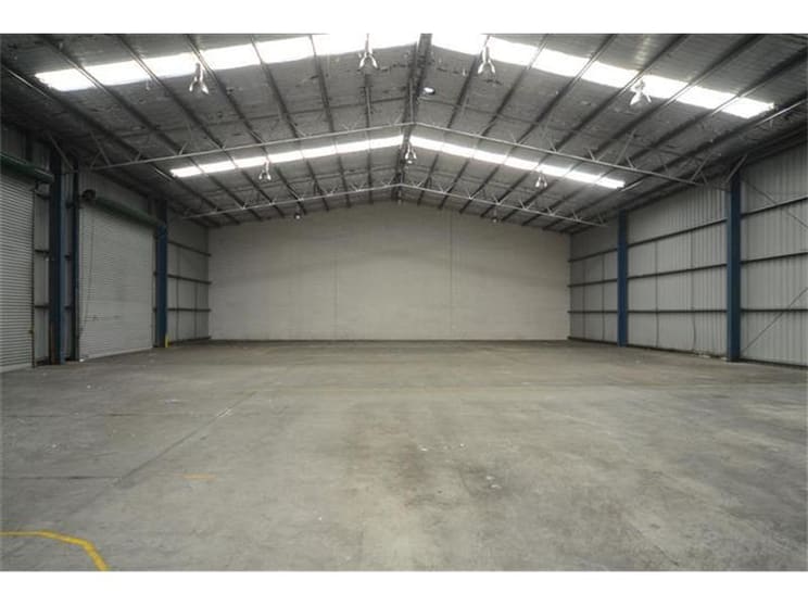 Click to view all images Unit 3a/12 Belford Place Cardiff NSW 2285 - Image 2