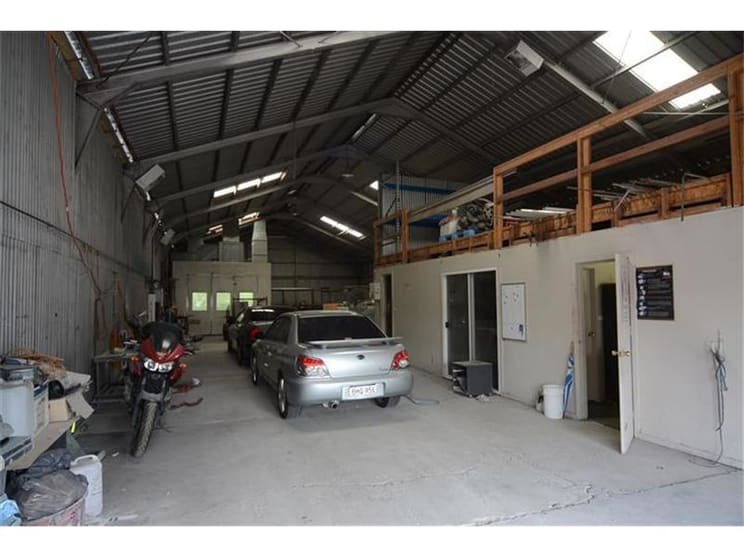 Click to view all images Unit 3/10 William Street Adamstown NSW 2289 - Image 2