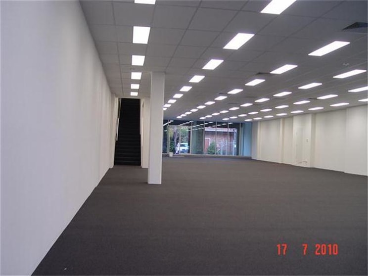 Click to view all images 18 William Street Raymond Terrace NSW 2324 - Image 3