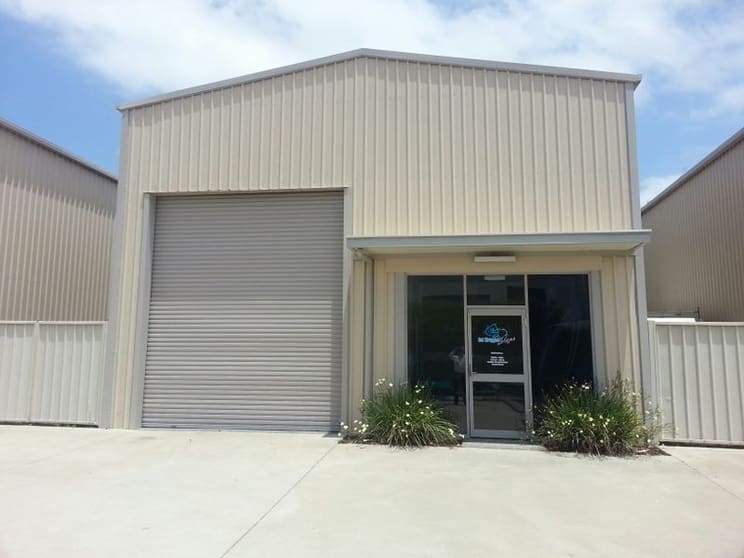 Click to view all images 2/8 Amsterdam Circuit Wyong NSW 2259 - Image 1