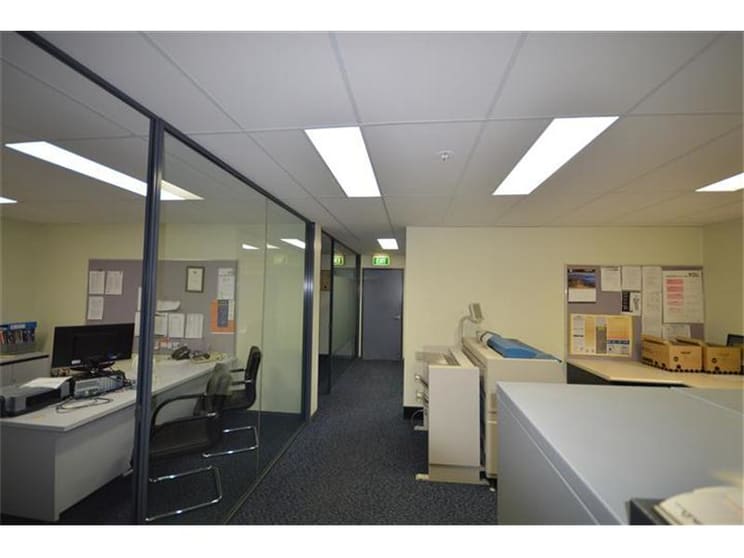 Click to view all images 85 Fletcher Street Adamstown NSW 2289 - Image 2