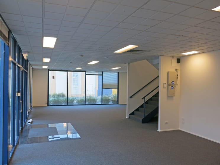 Click to view all images C6/2A Westall Road Clayton VIC 3168 - Image 3