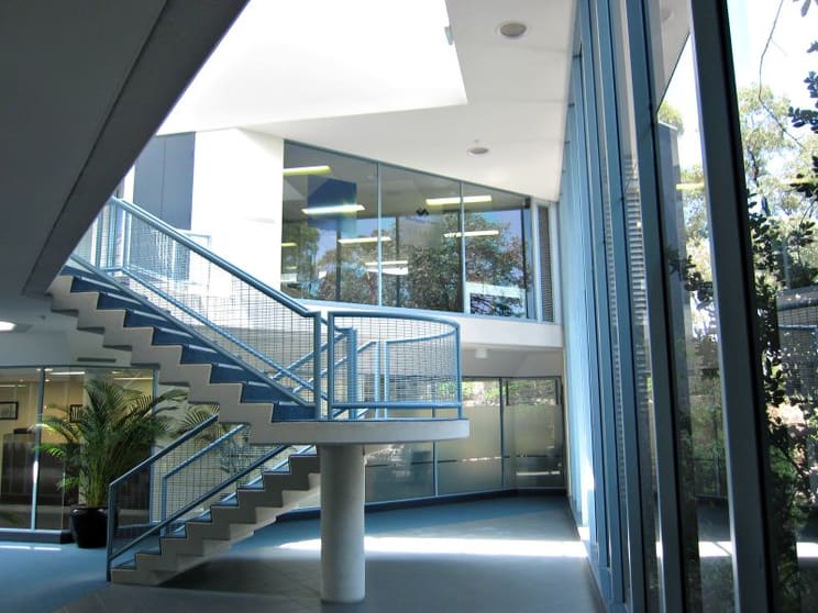 Click to view all images Suite 2 Le/32 Thesiger Court Deakin ACT 2600 - Image 2