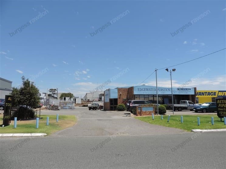 Click to view all images 20 Baretta Road Wangara WA 6065 - Image 3