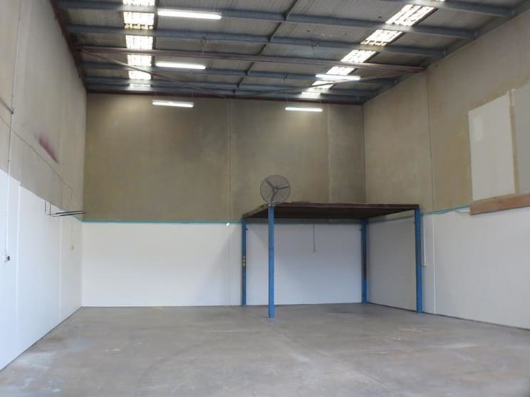Click to view all images 29 Seton Road Moorebank NSW 2170 - Image 2
