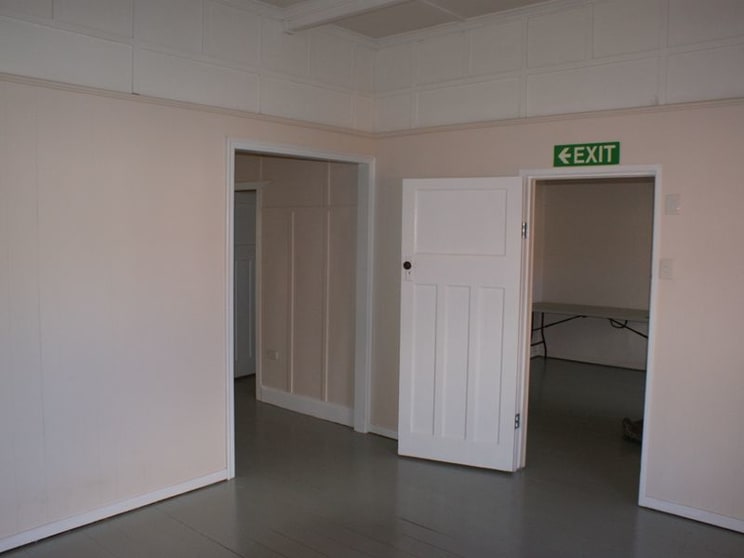 Click to view all images 12 Rens Street Toowoomba City QLD 4350 - Image 2