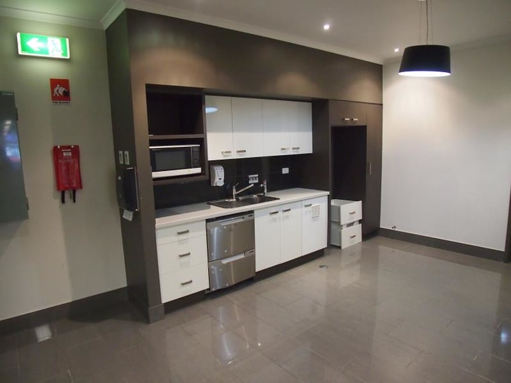 Click to view all images 189 East Street Rockhampton City QLD 4700 - Image 3