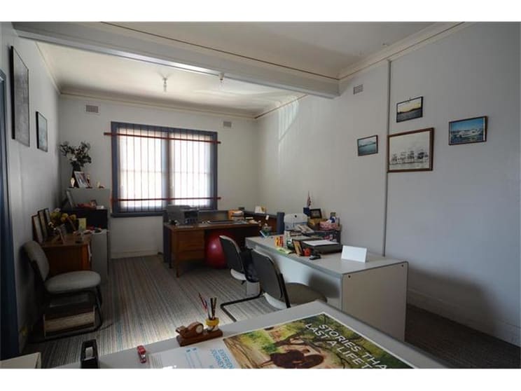Click to view all images 117a Beaumont Street Hamilton NSW 2303 - Image 3