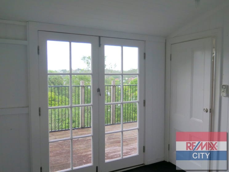 Click to view all images Paddington QLD 4064 - Image 3