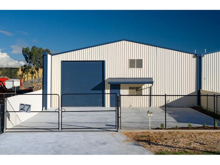 Click to view all images 27 Wing Street Wingfield SA 5013 - Image 2