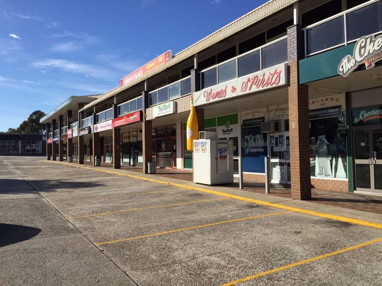 Click to view all images 2/38 Gartside Street Wanniassa ACT 2903 - Image 2