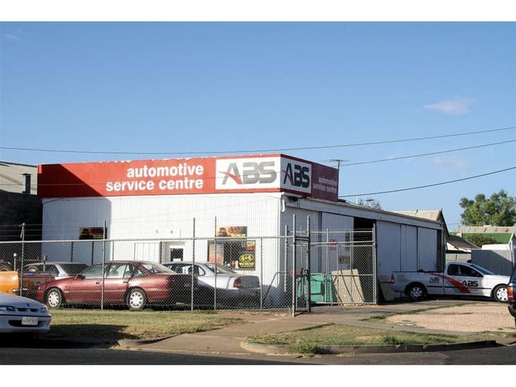 Click to view all images 59 Ninth Street Mildura VIC 3500 - Image 1