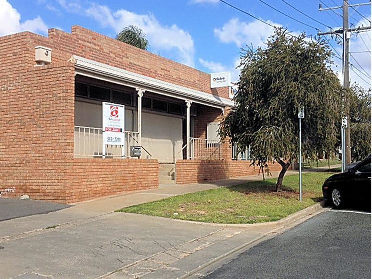 Click to view all images 20 & 22 Madden Avenue Mildura VIC 3500 - Image 1
