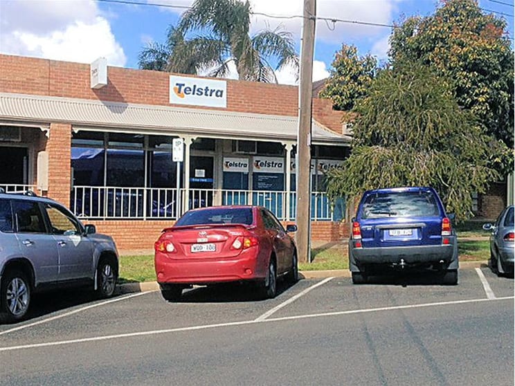 Click to view all images 20 & 22 Madden Avenue Mildura VIC 3500 - Image 2