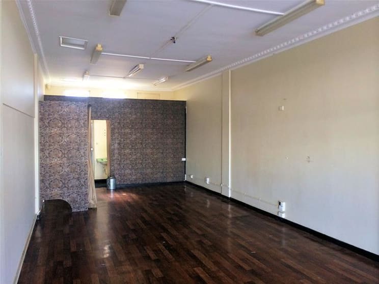 Click to view all images 77 Langtree Avenue Mildura VIC 3500 - Image 2