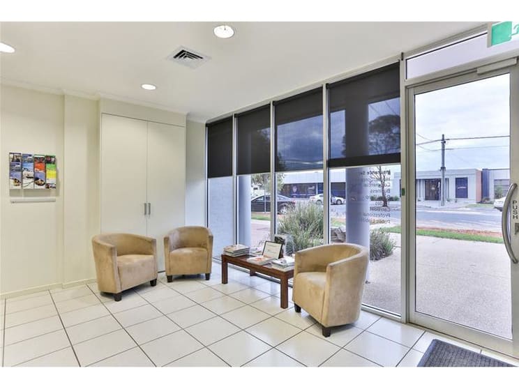 Click to view all images 138 & 138A Lime Avenue Mildura VIC 3500 - Image 2