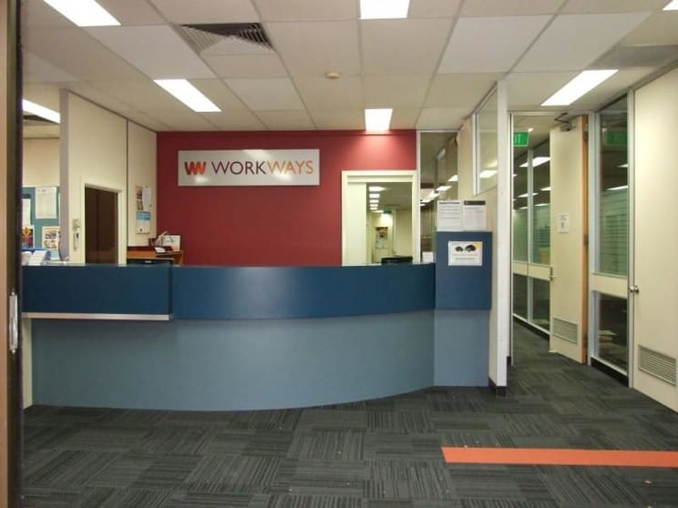 Click to view all images 29 Templeton Street Wangaratta VIC 3677 - Image 2