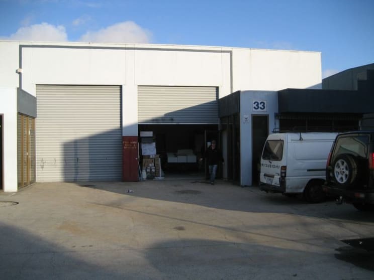 Click to view all images 33/1 Commercial Road Moorabbin VIC 3189 - Image 2