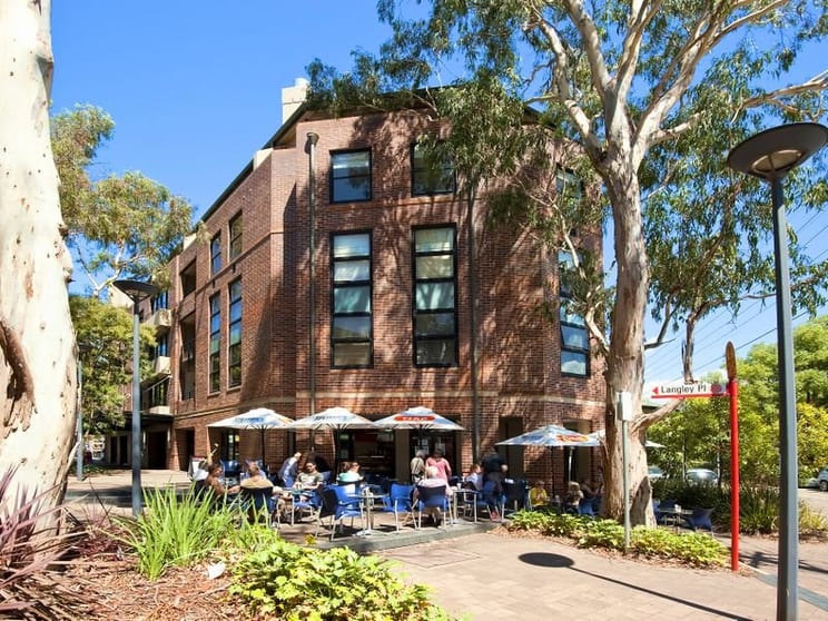 Click to view all images Shop 3/2 Langley Avenue Cremorne NSW 2090 - Image 1