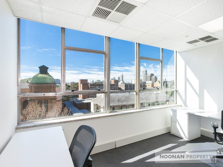 Click to view all images 229 Macquarie Street Sydney NSW 2000 - Image 3