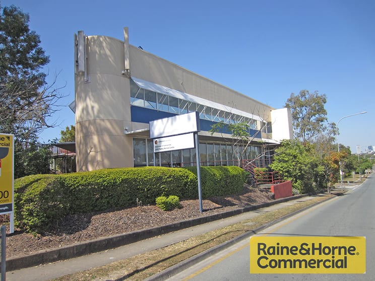 Click to view all images Alderley QLD 4051 - Image 2
