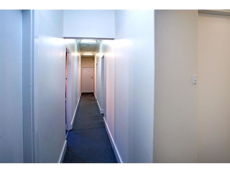 Click to view all images 9/72A Willoughby Road Crows Nest NSW 2065 - Image 2