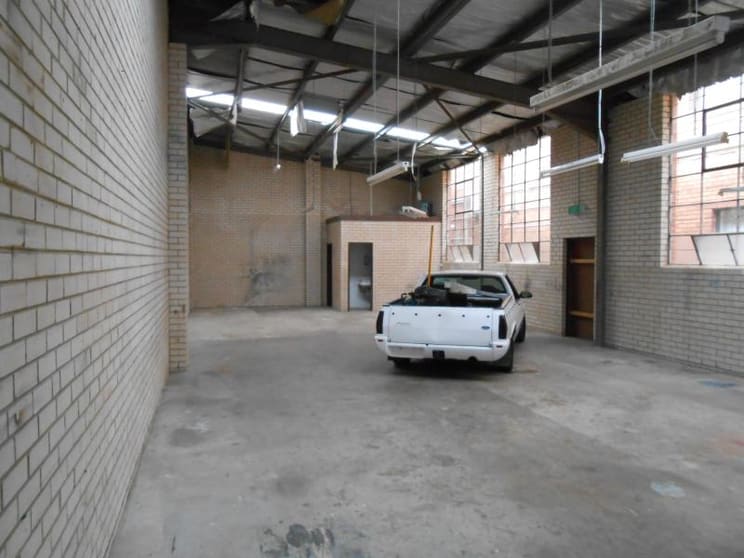 Click to view all images 97B Argus Street Cheltenham VIC 3192 - Image 3