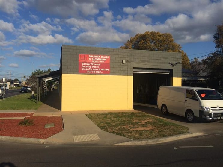 Click to view all images 163-165 Tenth Street Mildura VIC 3500 - Image 2