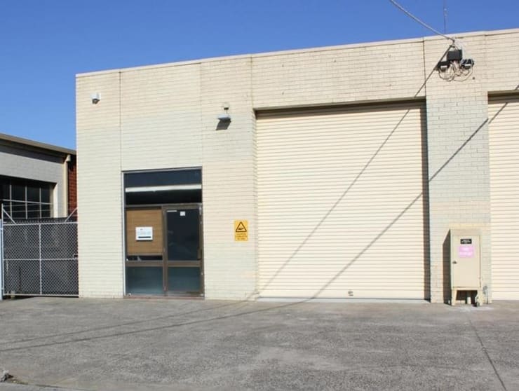 Click to view all images 12 Simpson Street Moorabbin VIC 3189 - Image 1