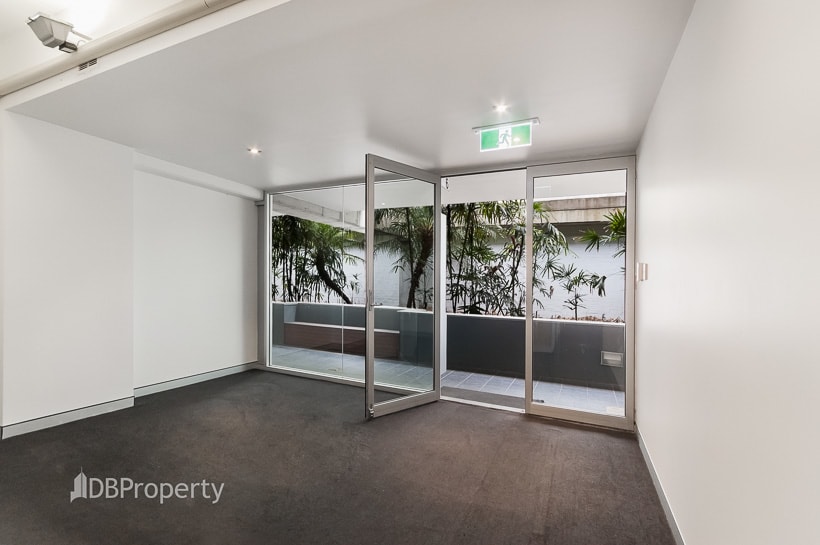 Click to view all images Unit 6/1 Danks Street Waterloo NSW 2017 - Image 1