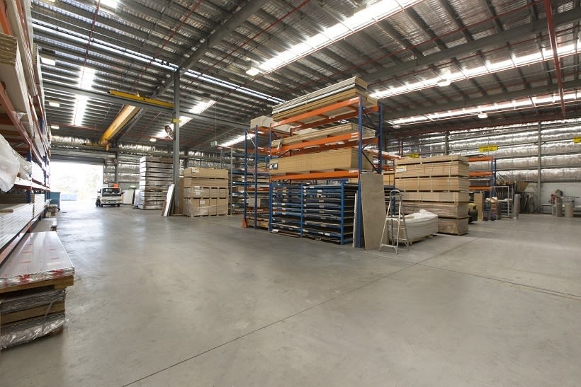 Click to view all images 270 Beringarra Avenue Malaga WA 6090 - Image 3