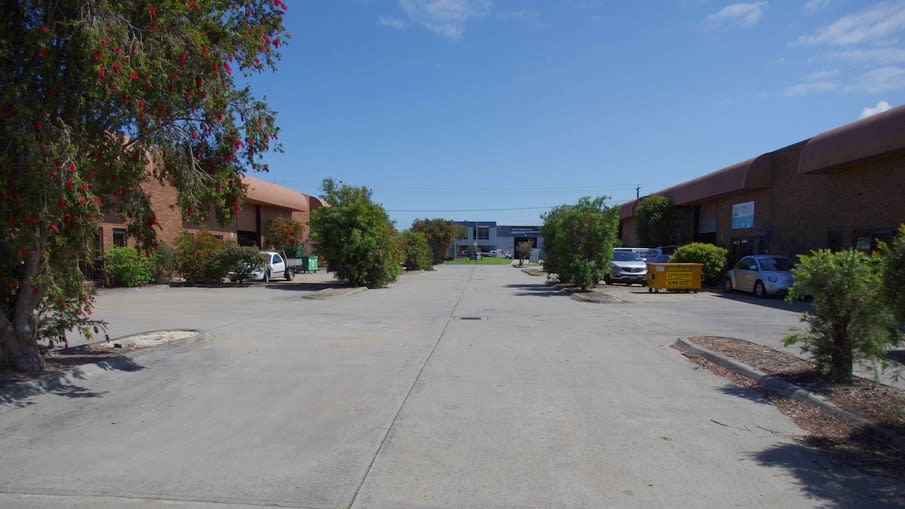 Click to view all images 8/13-17 Crawford Street Braeside VIC 3195 - Image 3