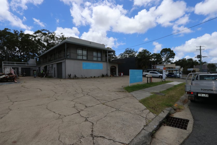 5/22 Ern Harley Dr Burleigh Heads QLD 4220 - Image 2