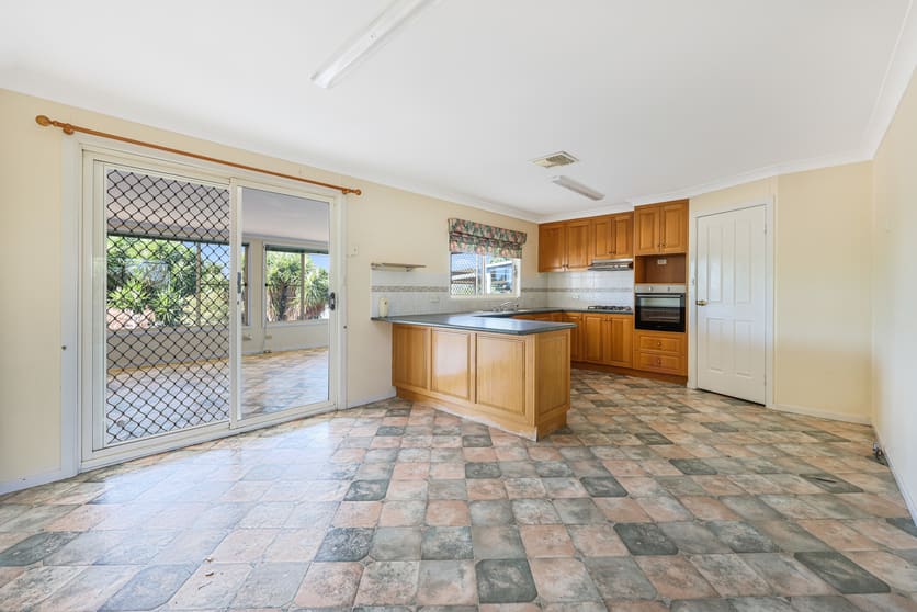 Click to view all images 123 New Winton Road Tamworth NSW 2340 - Image 3