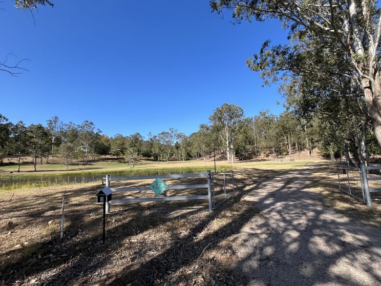 Click to view all images 3 Roberts Road Narangba QLD 4504 - Image 1