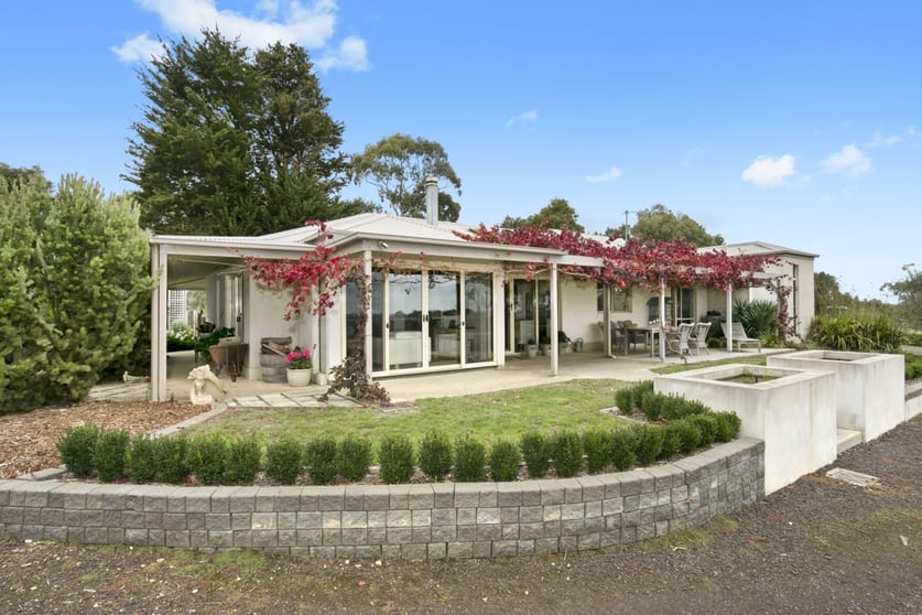 Click to view all images 20 Old Lorne Road Deans Marsh VIC 3235 - Image 2